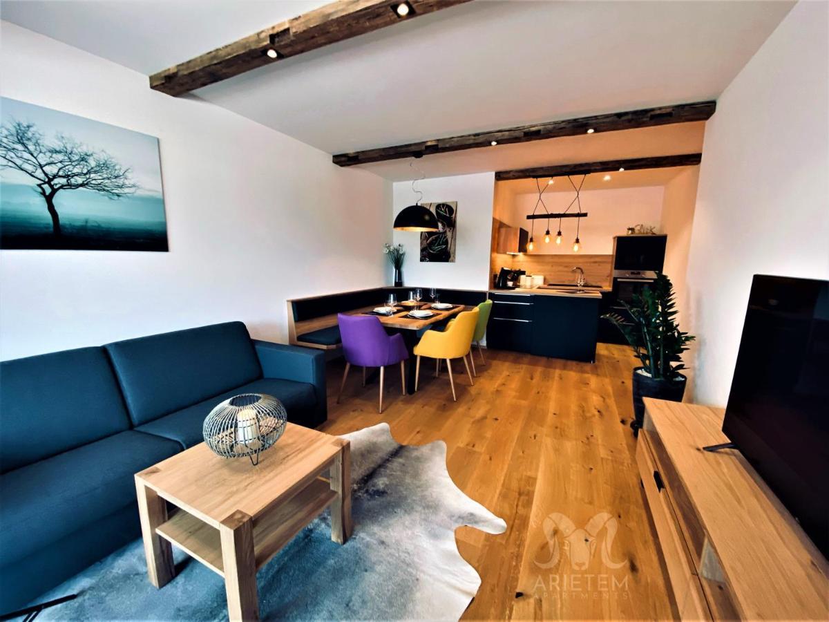 Arietem-Apartment - By Mynests Грьобминг Екстериор снимка